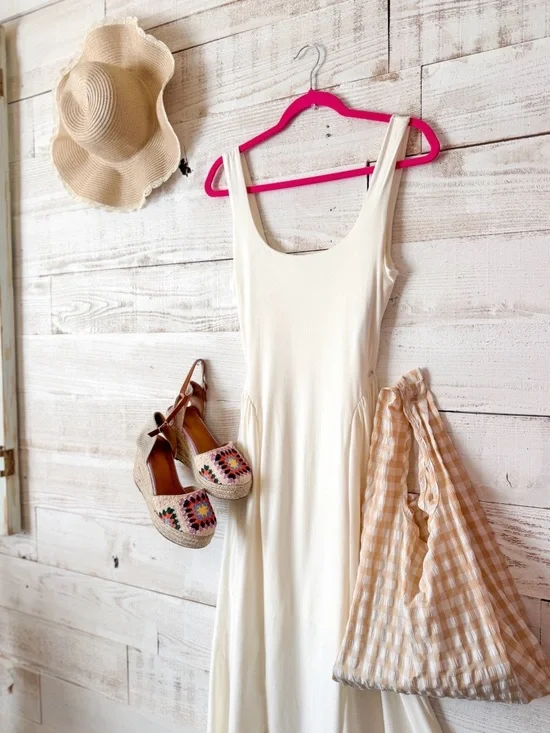 Women's Cream Scoop Neck A-Line Dress - Picture 3 of 3